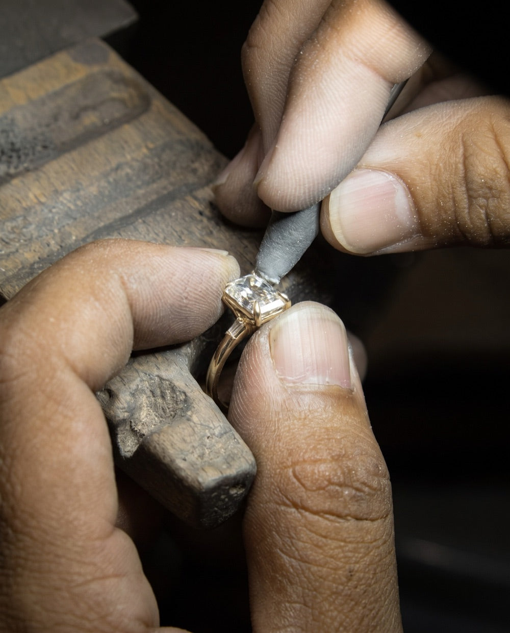Setting the diamond